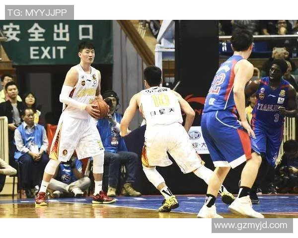 深圳篮球队以64分领跑邀请赛积分榜展现强劲实力